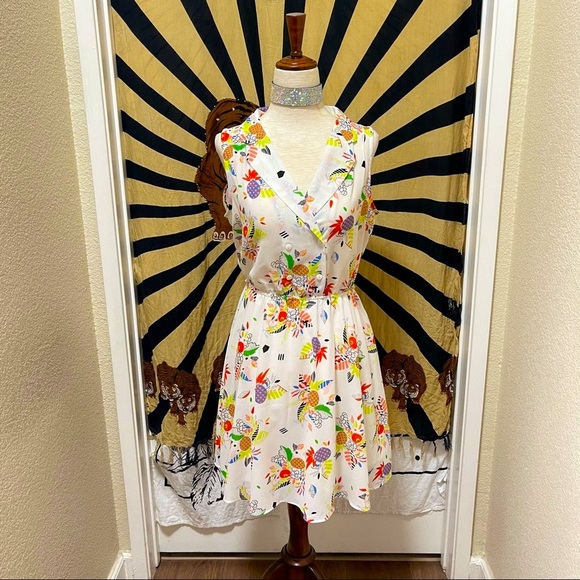 🌈 Gorgeous rainbow fruit art dress - Picture 2 of 11